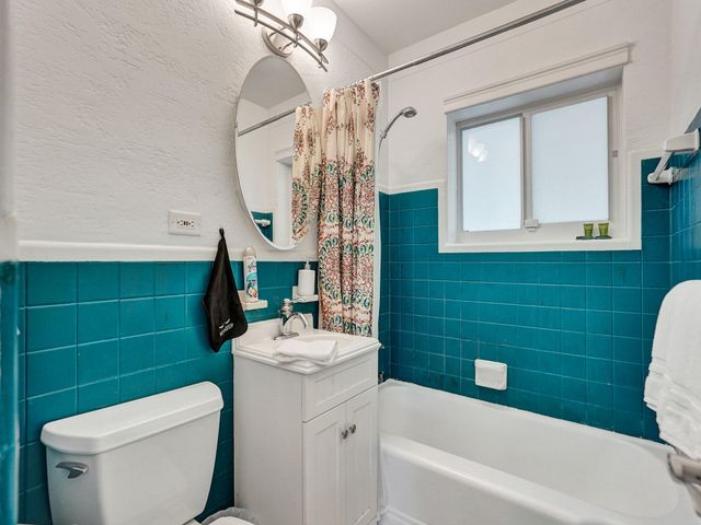 125 NE 21ST Court, Wilton Manors, FL 33305