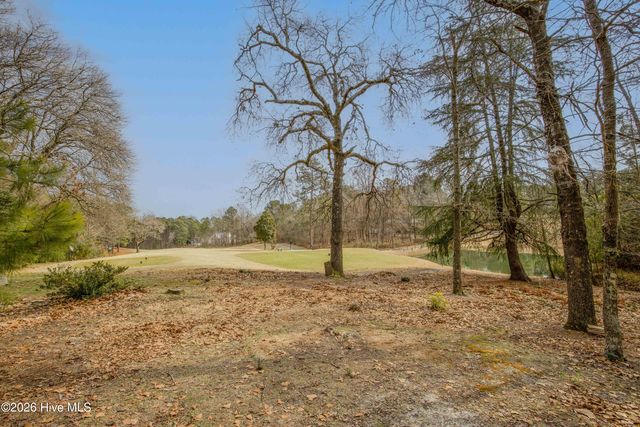 161 Devonshire Avenue W, West End, NC 27376