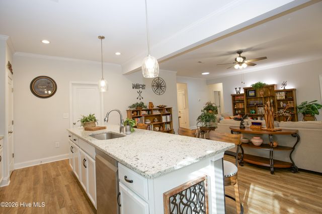 161 Devonshire Avenue W, West End, NC 27376