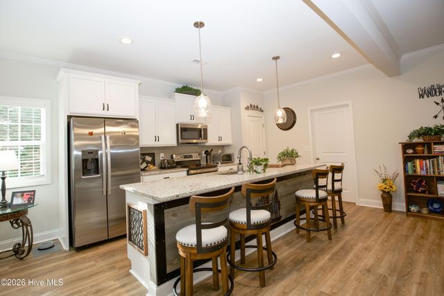 161 Devonshire Avenue W, West End, NC 27376