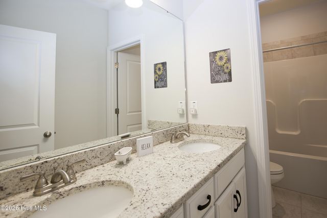 161 Devonshire Avenue W, West End, NC 27376