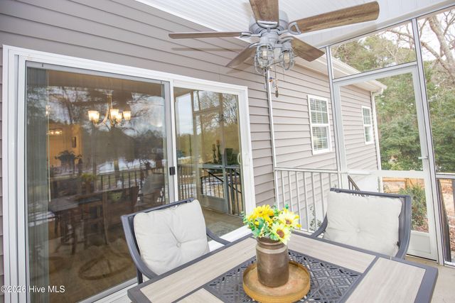 161 Devonshire Avenue W, West End, NC 27376