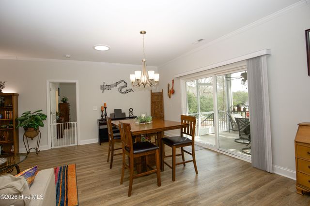 161 Devonshire Avenue W, West End, NC 27376