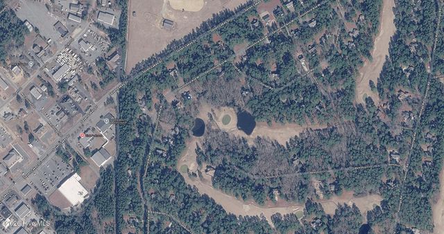 161 Devonshire Avenue W, West End, NC 27376