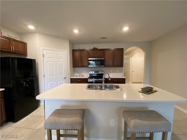 2507 NW 20th TER, Cape Coral, FL 33993