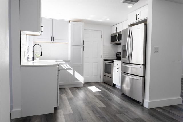 6340 WESTPORT DRIVE, Port Richey, FL 34668