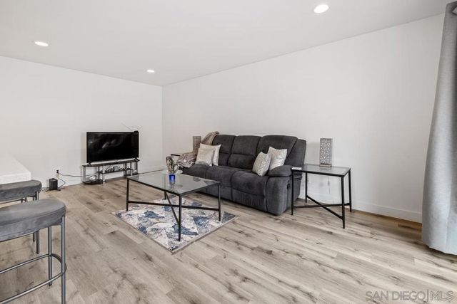 8671 Lake Murray BLVD 4, San Diego, CA 92119