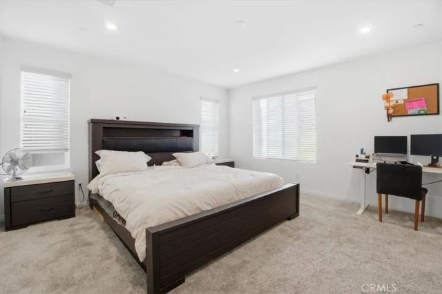 556 Enzo Street, Lake Elsinore, CA 92530