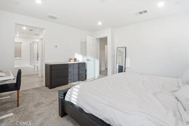 556 Enzo Street, Lake Elsinore, CA 92530