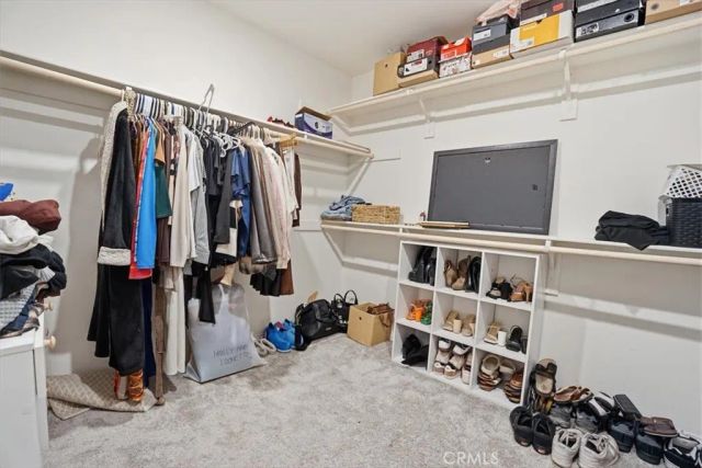 556 Enzo Street, Lake Elsinore, CA 92530