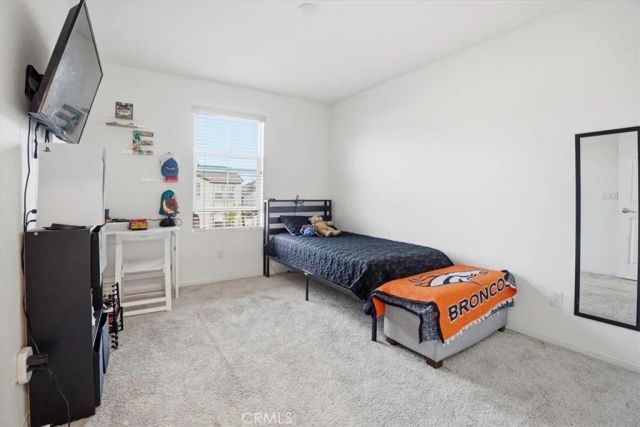 556 Enzo Street, Lake Elsinore, CA 92530