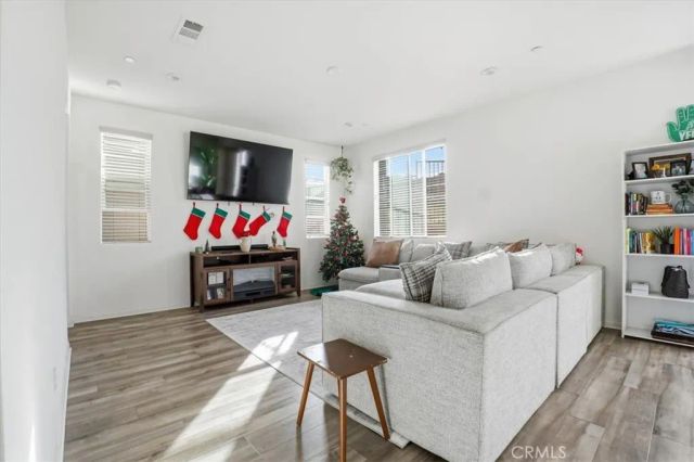 556 Enzo Street, Lake Elsinore, CA 92530