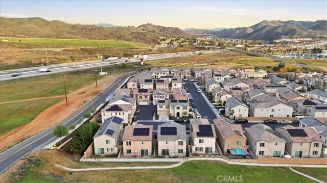 556 Enzo Street, Lake Elsinore, CA 92530