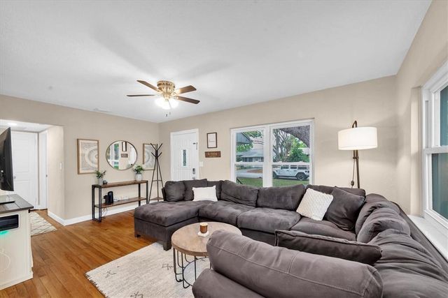1736 23RD AVENUE N, St Petersburg, FL 33710