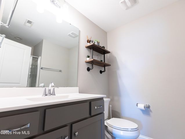 332 Aurora Place, Hampstead, NC 28443