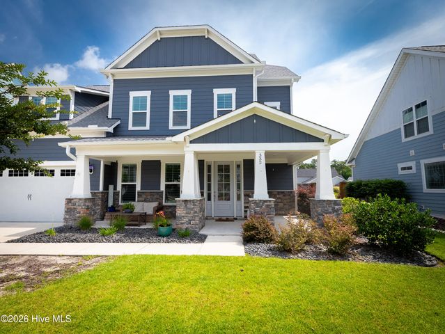 332 Aurora Place, Hampstead, NC 28443