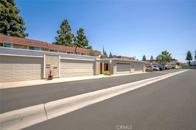 6909 Andrew Way, Cypress, CA 90630