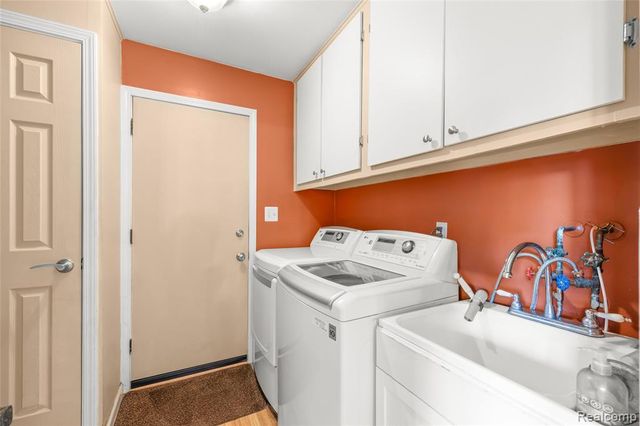35815 Thames Street, Westland, MI 48186