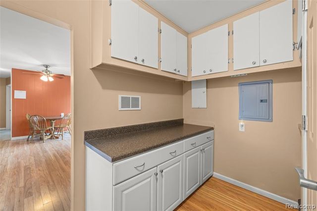 35815 Thames Street, Westland, MI 48186