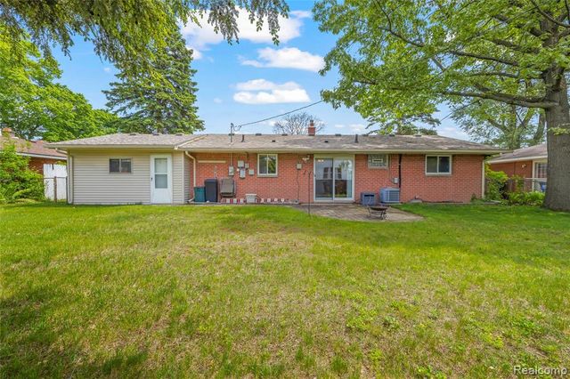 35815 Thames Street, Westland, MI 48186
