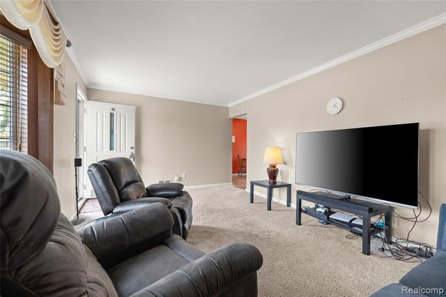 35815 Thames Street, Westland, MI 48186