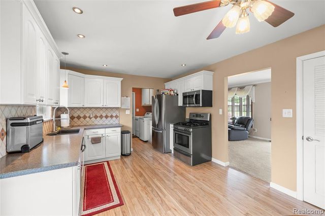 35815 Thames Street, Westland, MI 48186