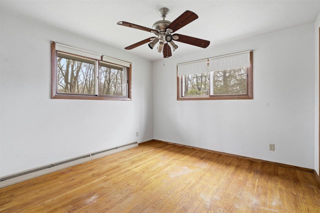 9156 CENTER ROAD, Neenah, WI 54956