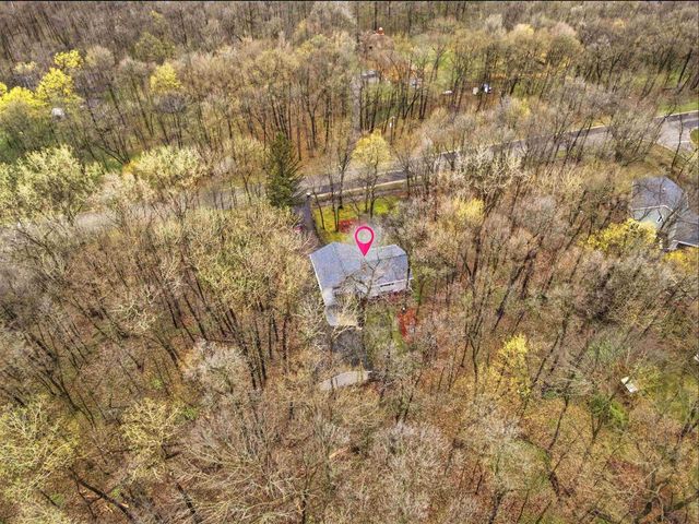 9156 CENTER ROAD, Neenah, WI 54956
