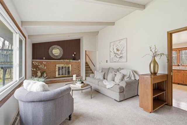 9156 CENTER ROAD, Neenah, WI 54956