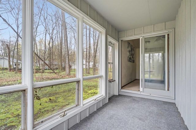 9156 CENTER ROAD, Neenah, WI 54956