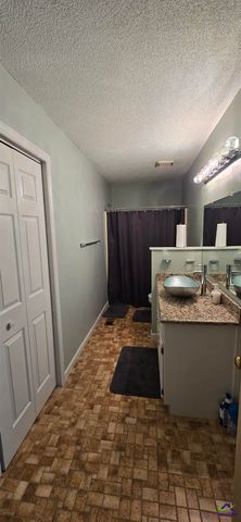 4032` WINDING WAY Court, Macon, GA 31202