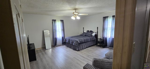 4032` WINDING WAY Court, Macon, GA 31202