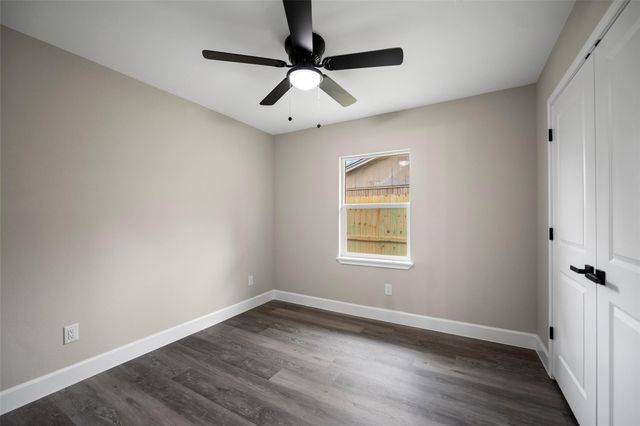 1917 Elmview Drive, Houston, TX 77080