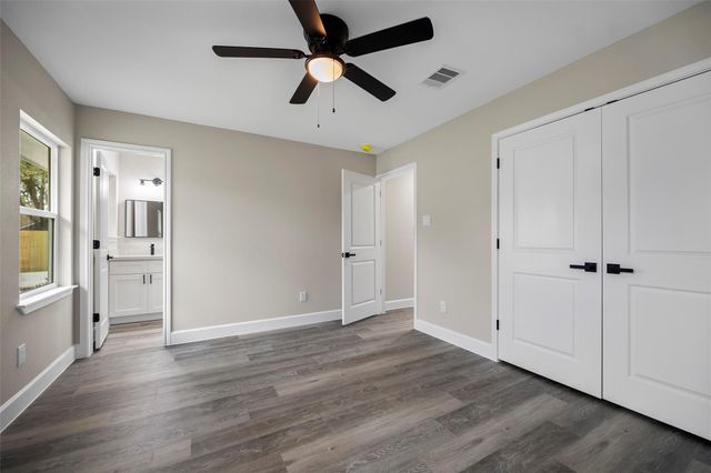 1917 Elmview Drive, Houston, TX 77080