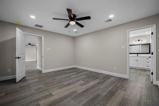 1917 Elmview Drive, Houston, TX 77080