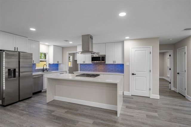 1917 Elmview Drive, Houston, TX 77080