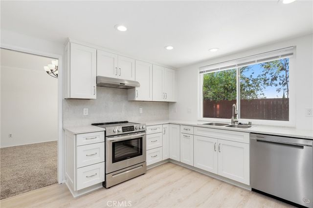 4955 Via Papel, San Diego, CA 92122