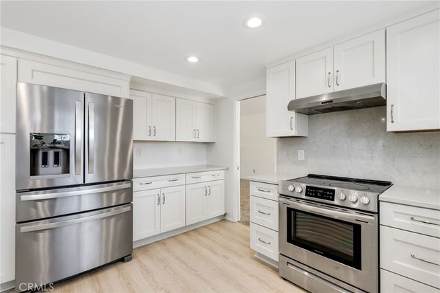 4955 Via Papel, San Diego, CA 92122