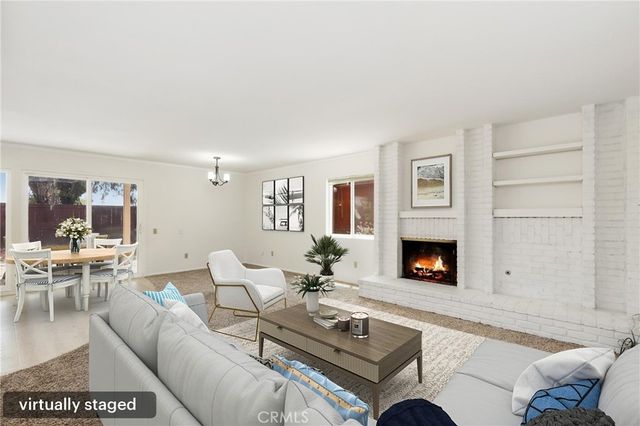 4955 Via Papel, San Diego, CA 92122