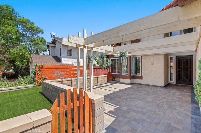 4955 Via Papel, San Diego, CA 92122