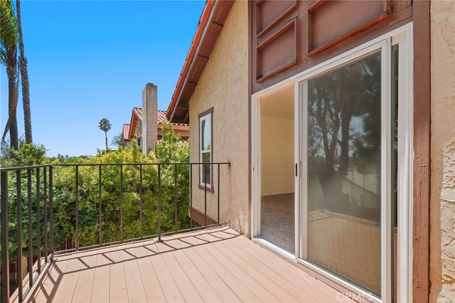 4955 Via Papel, San Diego, CA 92122