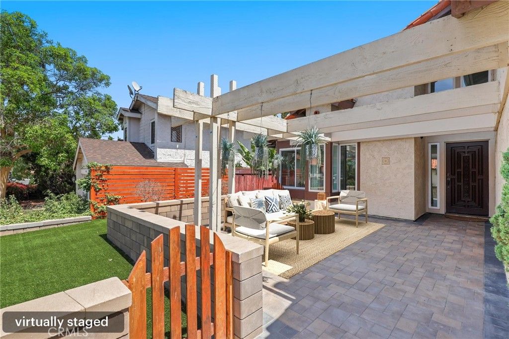 Image 1 of property listing at 4955 Via Papel, San Diego, CA 92122