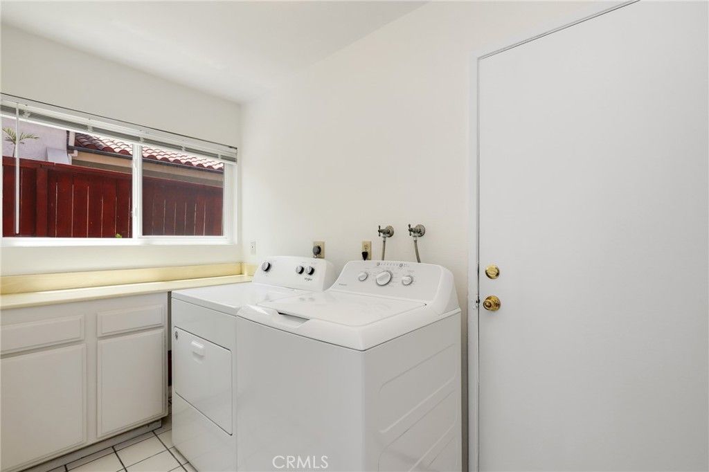 Image 27 of property listing at 4955 Via Papel, San Diego, CA 92122