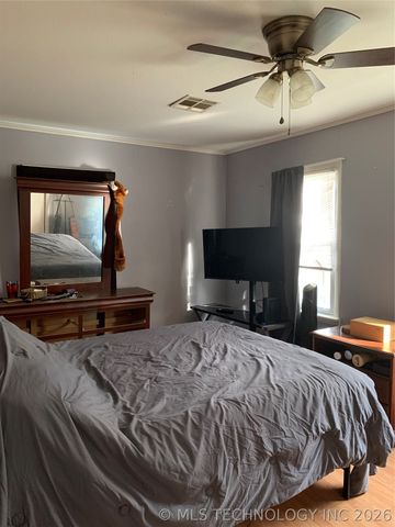 815 S Hickory Street, Nowata, OK 74048