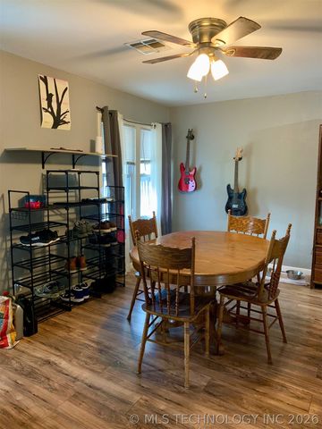 815 S Hickory Street, Nowata, OK 74048