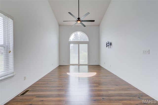 10 W Homefield Point Court, O'fallon, MO 63366