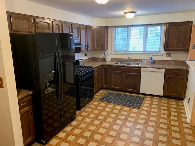 3008 Lincoln Road, Oak Brook, IL 60523