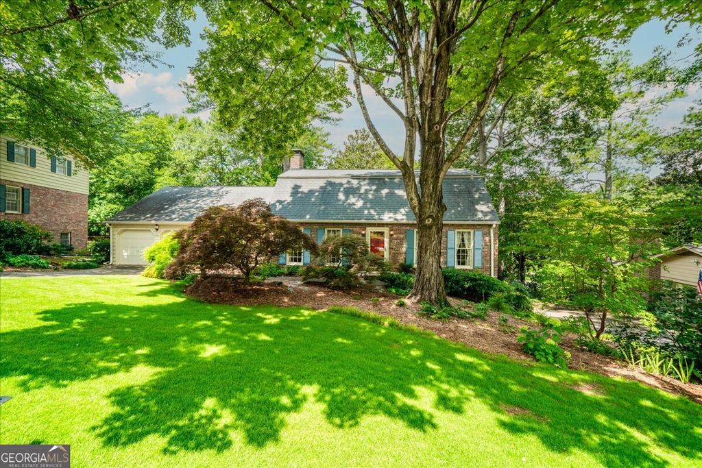 1374 Country Squire Drive, Decatur, GA 30033