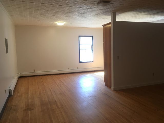 25 Back Street, Randolph, VT 05060