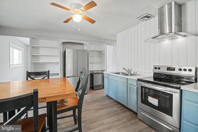 356 W BEECH ST, Pottstown, PA 19464